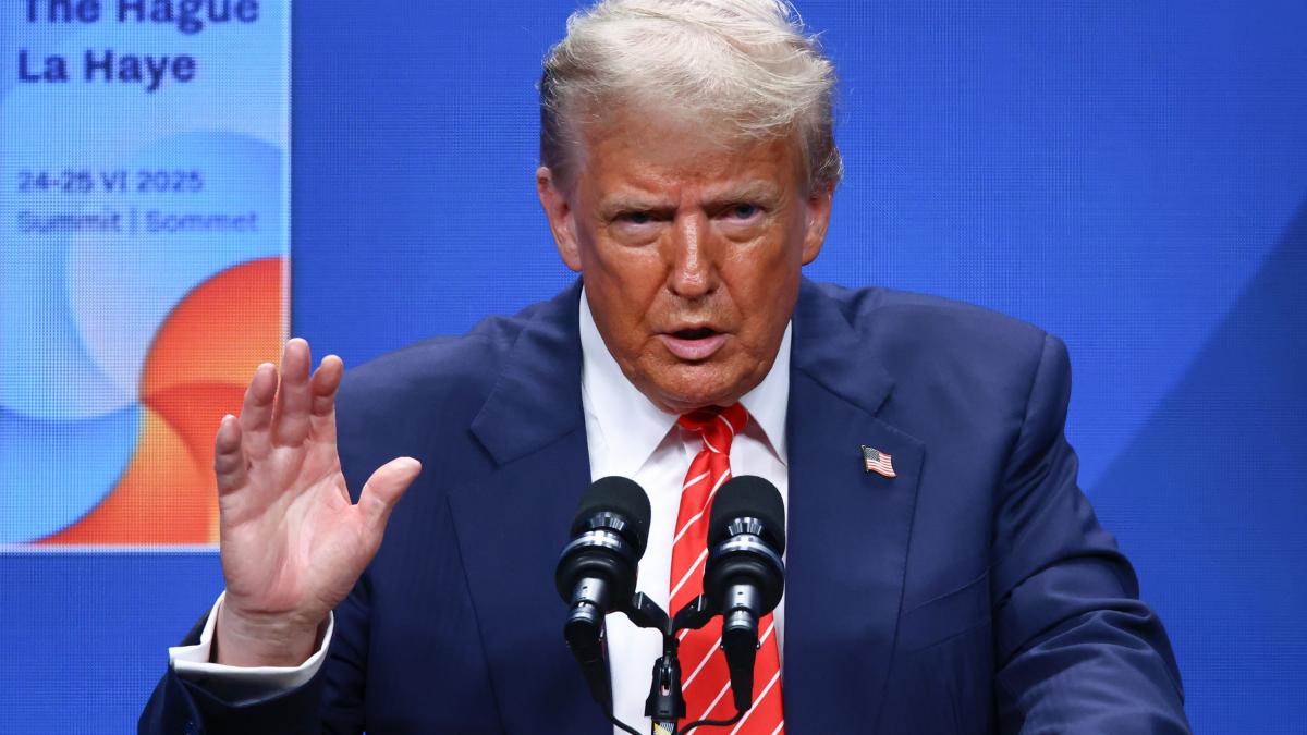 trump furios pe liderul suprem iranian khamenei ia in calcul noi atacuri l am salvat de la o moarte urata si rusinoasa