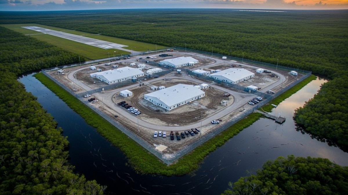 cum arata aligator alcatraz inchisoarea pentru migranti pe care o inaugureaza trump ca si adevarata alcatraz e in mijlocul apelor