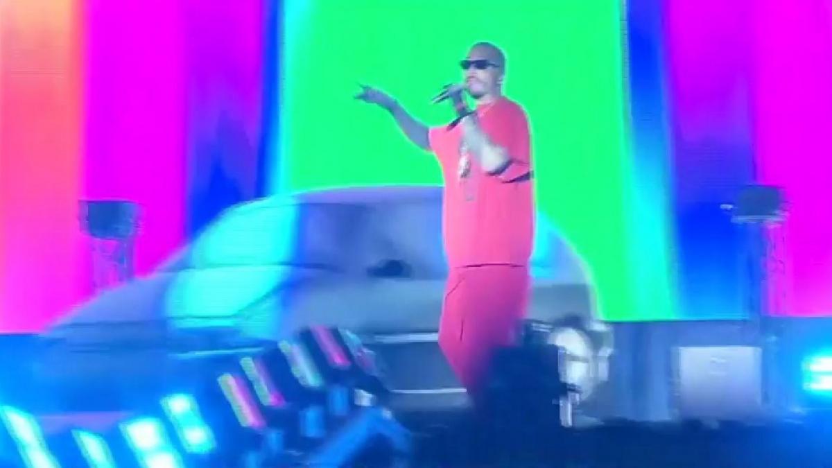 j balvin a facut senzatie in ultima zi a festivalului intencity imagini cu show ul de muzica si culoare