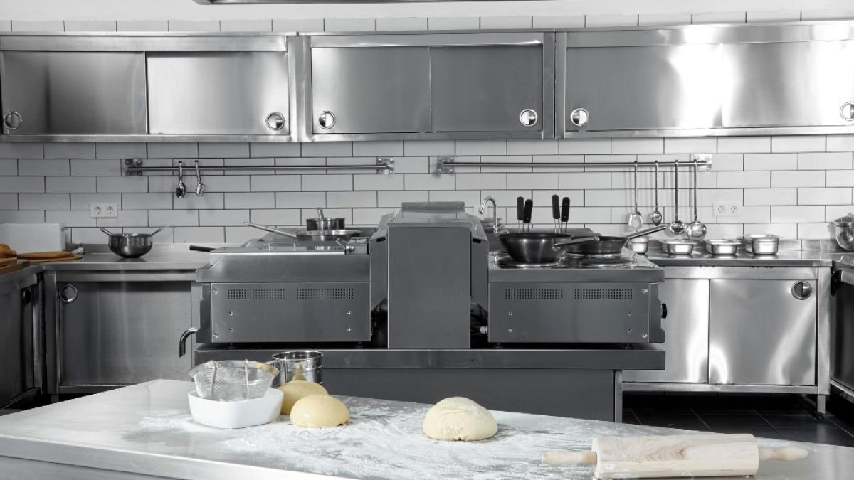 mobilierul horeca rol strategic intr un mediu de afaceri competitiv