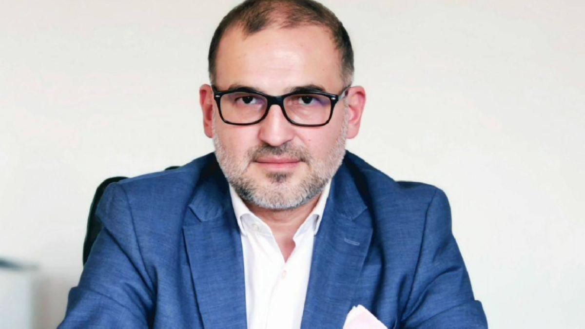 seful termoenergetica are un salariu mai mare decat presedintele romaniei ce alte beneficii mai are