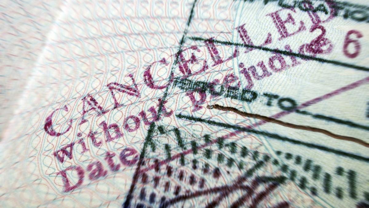 sua au revocat vizele membrilor grupului bob vylan dupa scandalul de la festivalul glastonbury