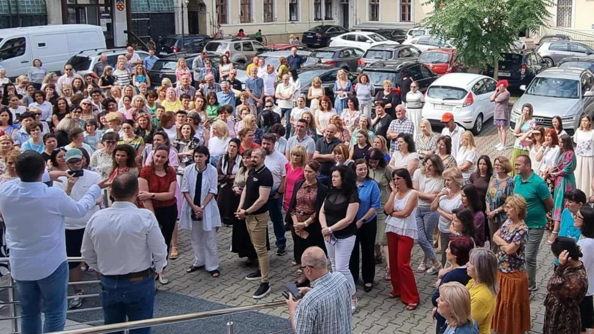 lupta va fi de durata si uzura liderii de sindicat din finante si anaf le cer anajatilor sa nu renunte la proteste