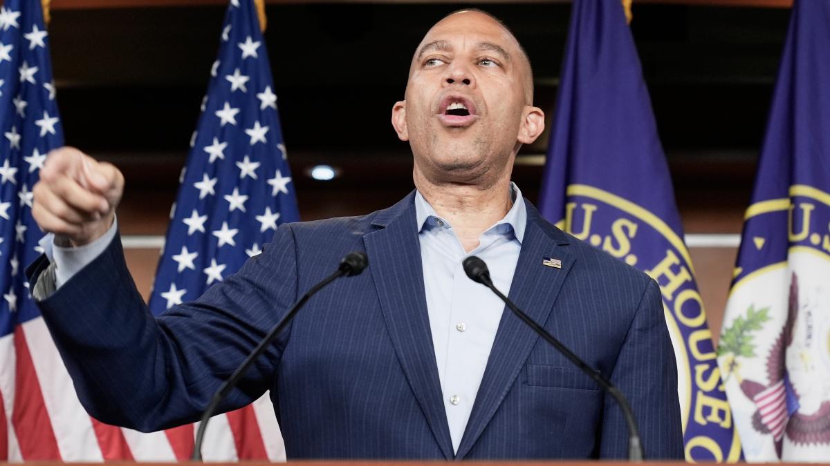 cum vor democratii sa blocheze big beautiful bill al lui trump printr un discurs hakeem jeffries vorbeste nonstop de peste patru ore