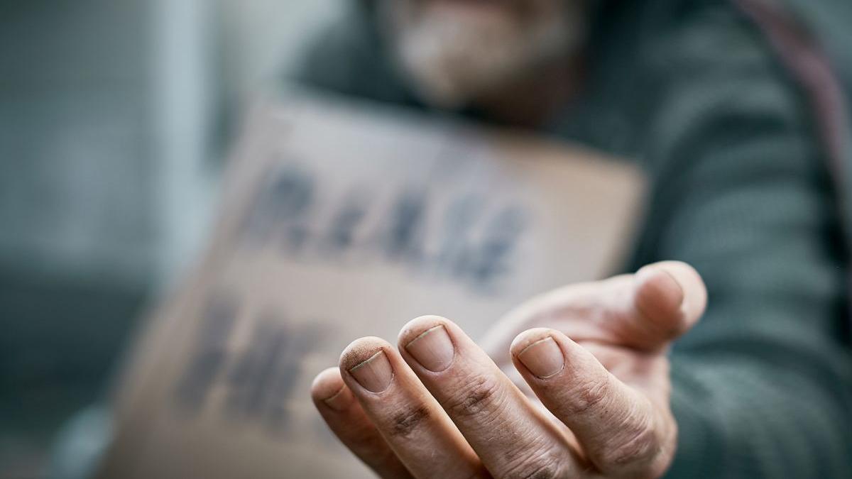 orasul din romania pe care cersetorii l au luat cu asalt primar ii asteptam in gara sa i trimitem acasa