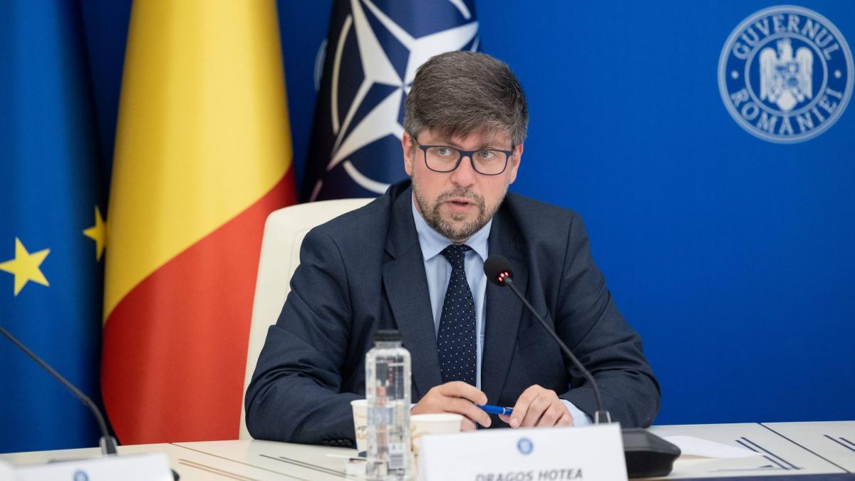 ilie bolojan a numit un nou consilier pe probleme de politica externa cine este dragos mihai hotea