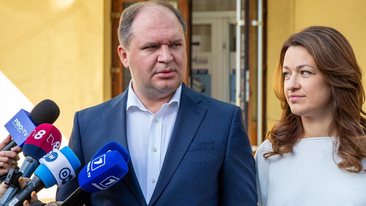 primarul chisinaului ar fi primit interdictie de a intra in romania si in schengen pentru ca reprezinta risc de securitate nationala