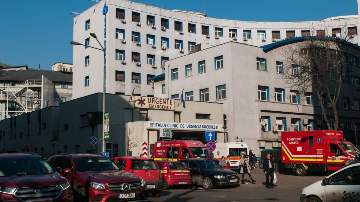 medic de la spitalul floreasca din bucuresti prin in flagrant cand lua mita 500 de lei de la un pacient