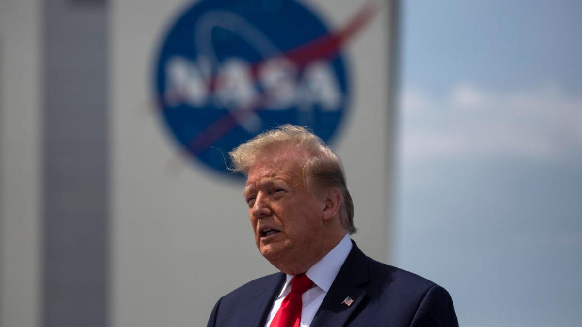 trump l a numit pe ministrul transporturilor sef la nasa dupa ce a refuzat sa l numeasca in functie pe omul lui musk