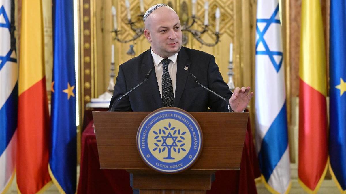 deputatul silviu vexler au spus ca sunt tradator de tara ca o sa mi taie capul nu las frica sa mi conduca viata