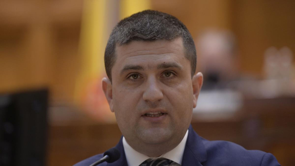 radu miruta vrea sa schimbe firmele care desemneaza managerii companiilor de stat cum dumnezeu de aleg doar politicieni e o farsa