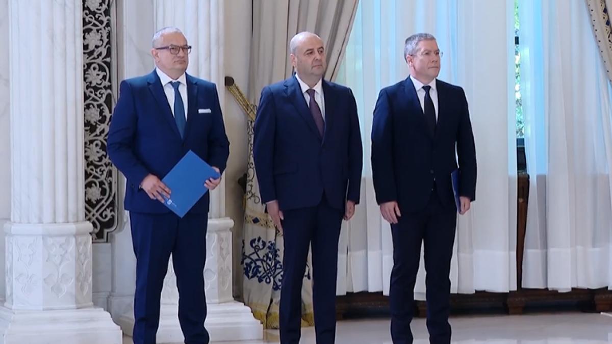 schimb de garda la ccr noii judecatori depun juramantul pe cine au trimis nicusor dan psd si udmr la curtea constitutionala