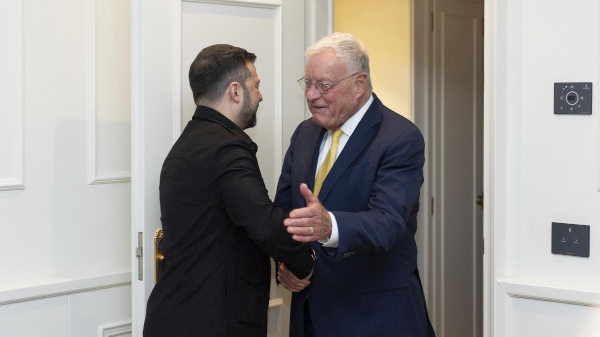 administratia sua pregateste riposta impotriva rusiei dupa ce trump s a suparat pe putin zelenski s a intalnit cu emisarul kellogg