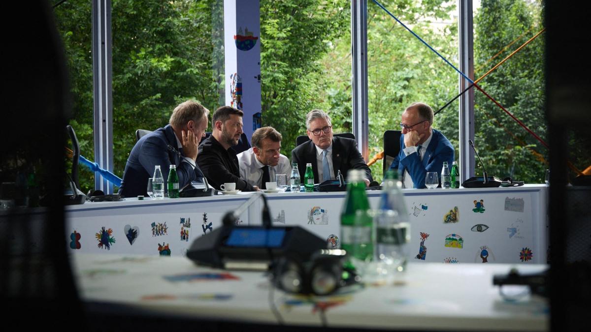 discutii secrete ale lui trump cu macron si aliatii ucrainei ce le a spus despre planurile lui putin vrea sa ia totul