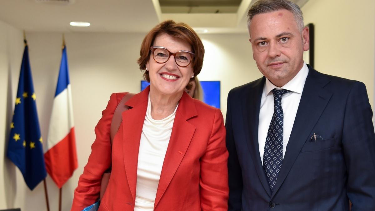 ministrul agriculturii romania si franta au cerut amanarea acordului ue mercosur