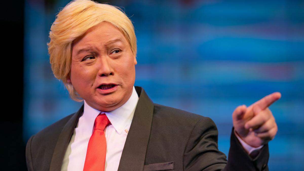 donald trump personaj principal intr o opera cantoneza din hong kong liderul sua se bate cu zelenski in spectacolul de mare succes