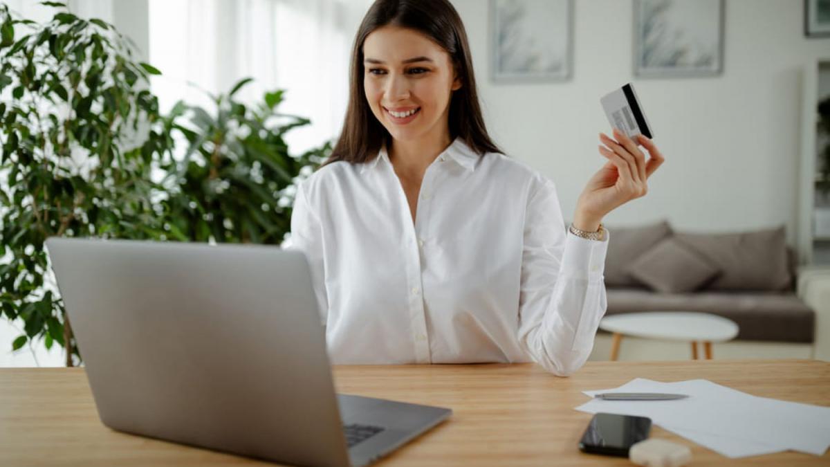 ai nevoie de un card de cumparaturi descopera beneficiile oferite de axi card