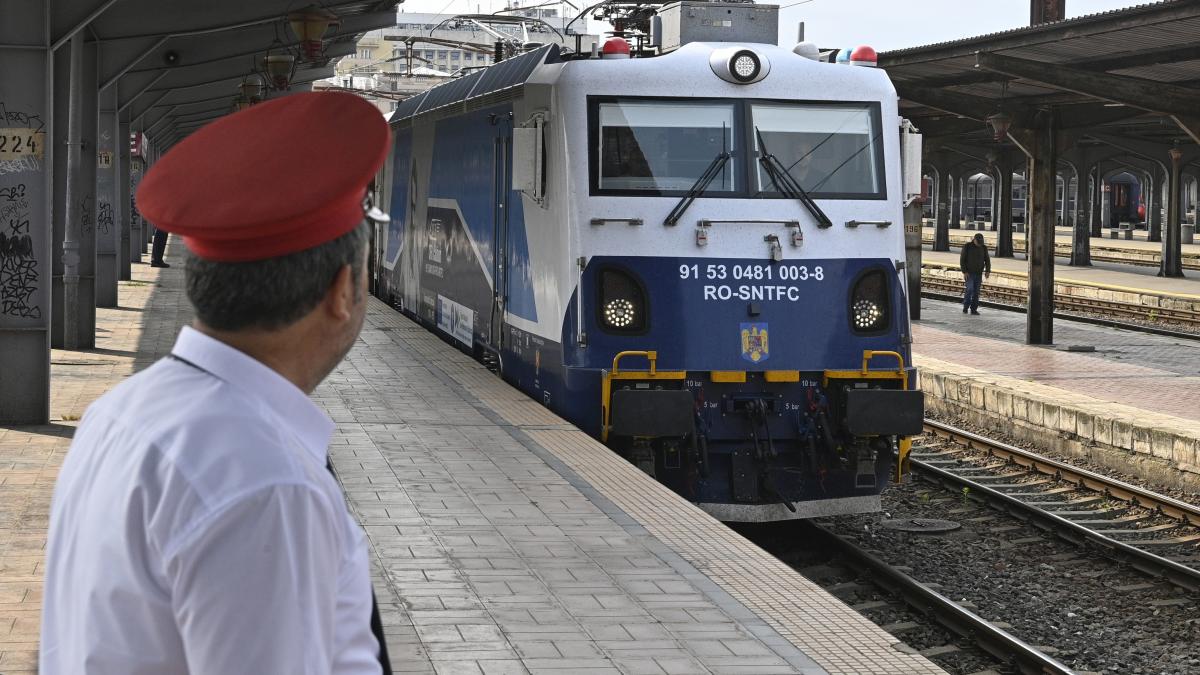 cfr anunta ca mai multe trenuri vor circula cu program modificat timp de o luna care e motivul