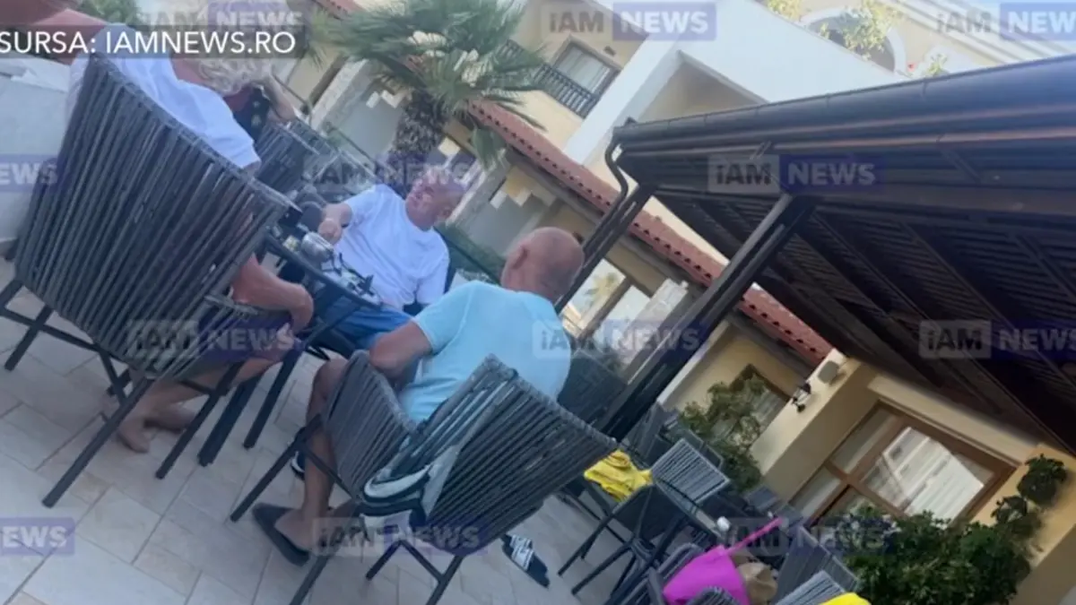 imagini cu sorin oprescu relaxat la terasa unui hotel din grecia in tara e condamnat la peste 10 ani de inchisoare