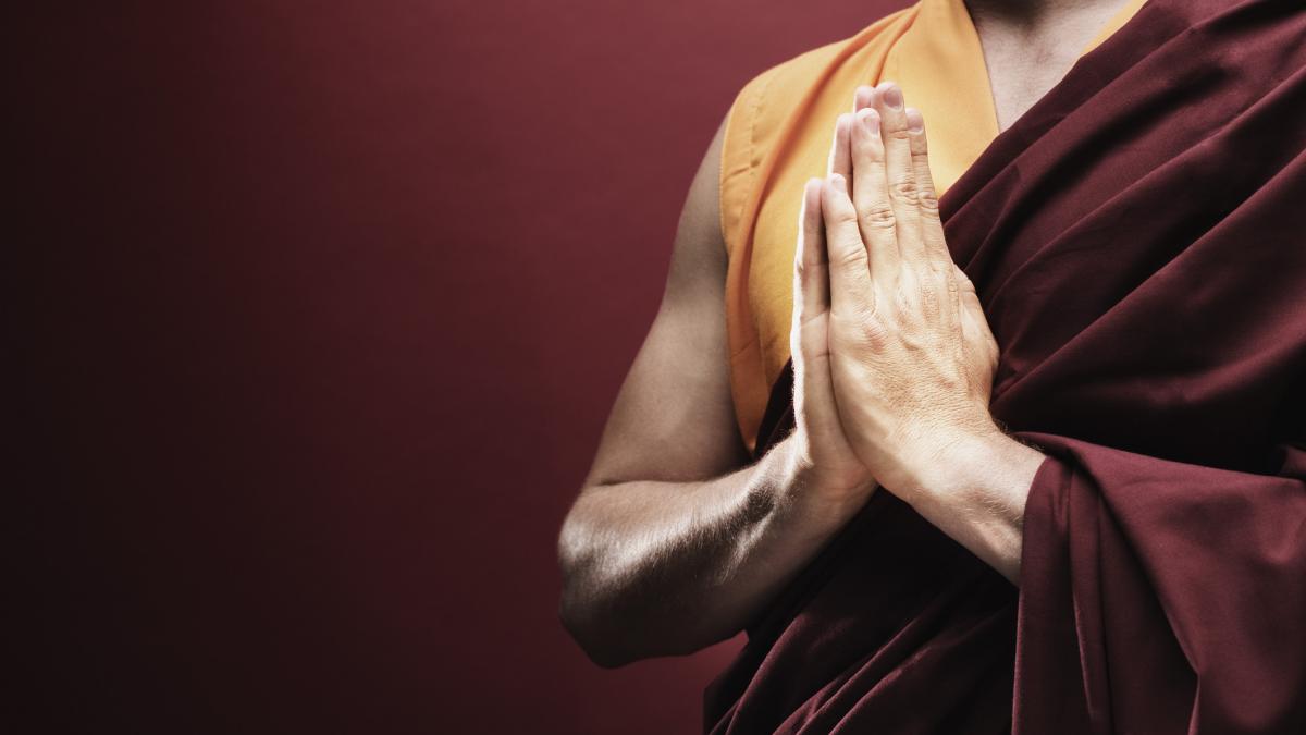 scandal ciudat in thailanda o femeie este acuzata ca a sedus calugari budisti pe care apoi i a santajat