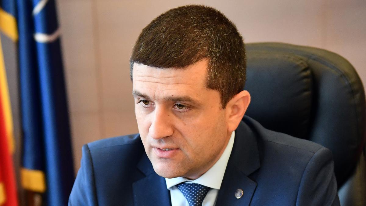 radu miruta despre risipa de la stat aruncam banii pe licente it nefolosite si platim de sute de ori aceleasi softuri