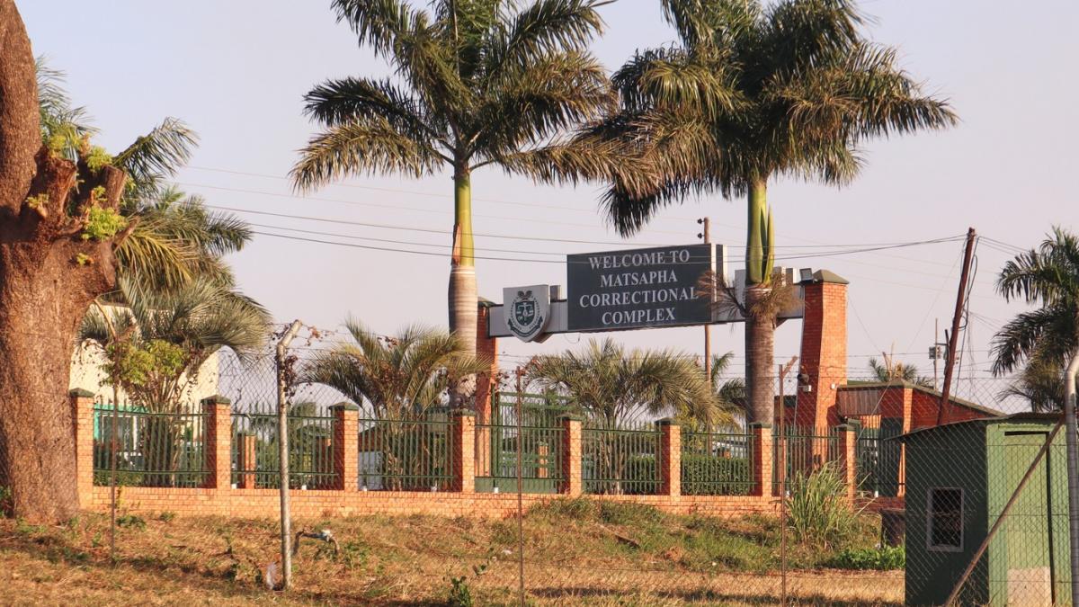 nu suntem groapa de gunoi a lui trump furie intr o tara africana dupa sosirea migrantilor deportati de sua