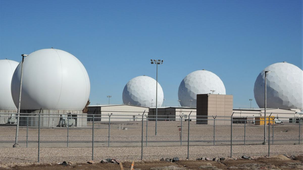 cel mai nou camp de lupta din lume cine sunt gardienii cei care urmaresc lansarea in timp real a rachetelor de oriunde de pe glob