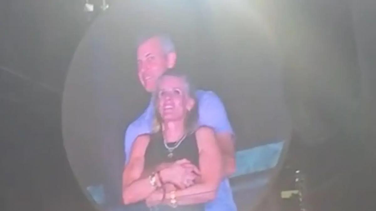 compania astronomer a luat o decizie drastica dupa imaginile virale cu ceo ul sau prins cu amanta la un concert coldplay la kiss cam