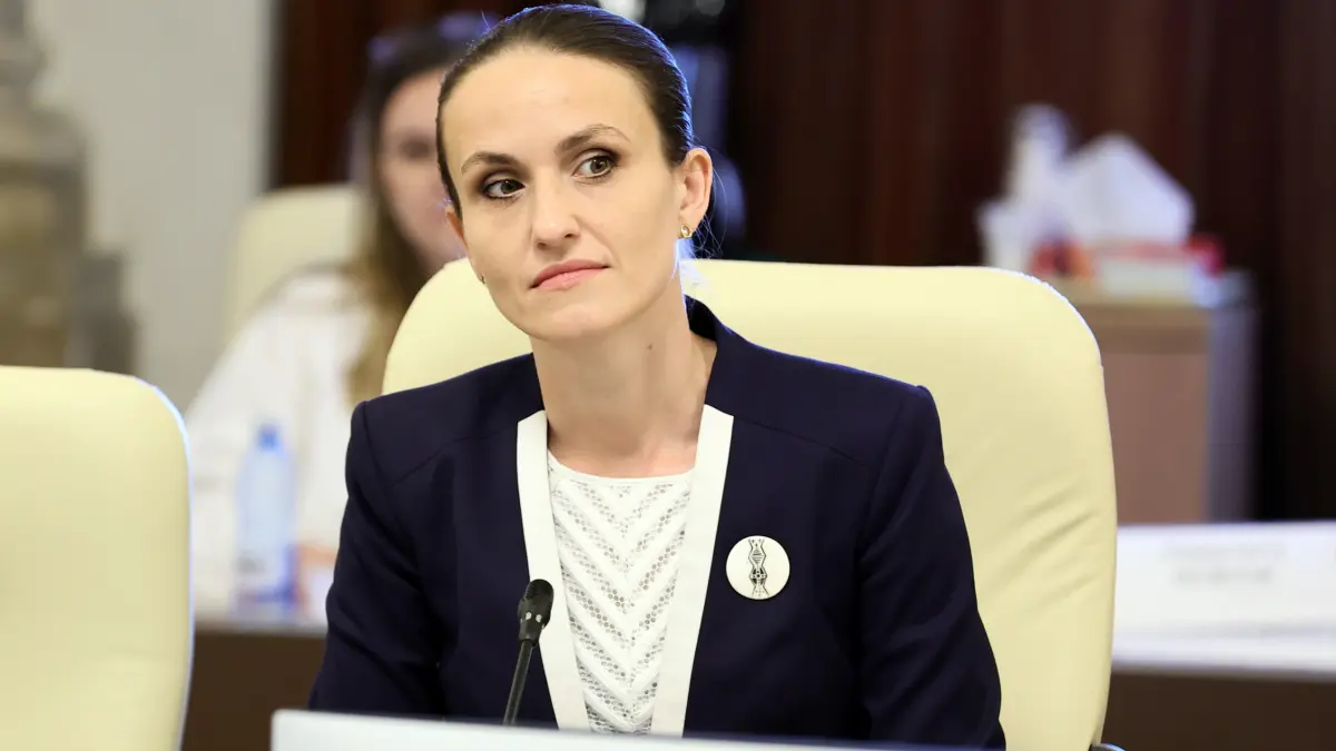 oana toiu reactie la acuzatiile primarului pro rus de la chisinau toata lumea poate judeca credibilitatea lui ion ceban