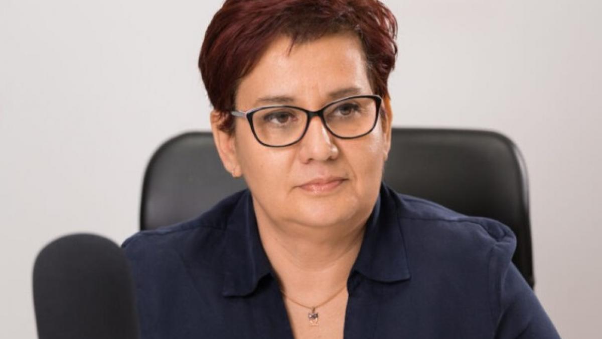 ioana dogioiu acuzata de angajatii lui bolojan ca foloseste masinile alocate altor departamente se teme ca va fi trasa la raspundere