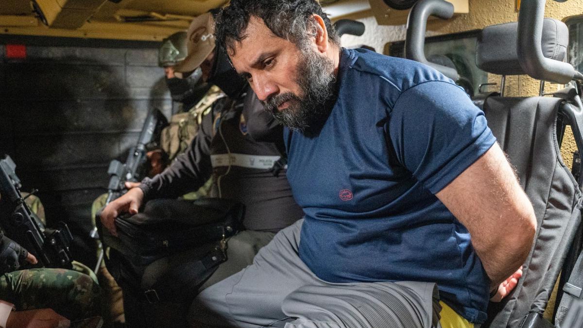 baronul drogurilor din ecuador fito a fost extradat in sua il trimitem cu mare placere sa se confrunte cu legea americana