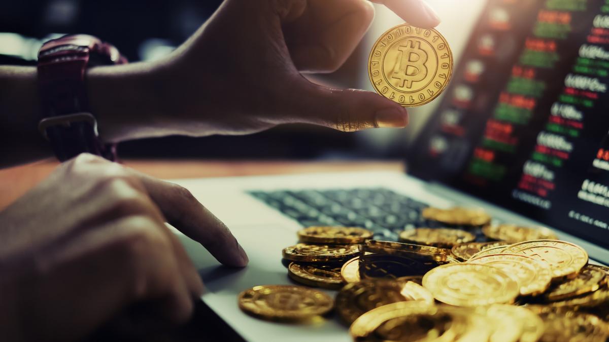 cineva a investit 54 000 in bitcoin in 2014 acum a vandut si a incasat o suma ireal de mare