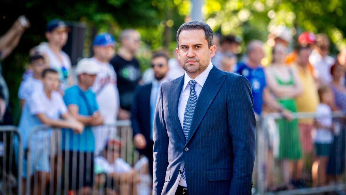 ministrul transporturilor e nemultumit de blocarea proiectelor din anghel saligny ciprian serban pozitia psd trebuie sa conteze