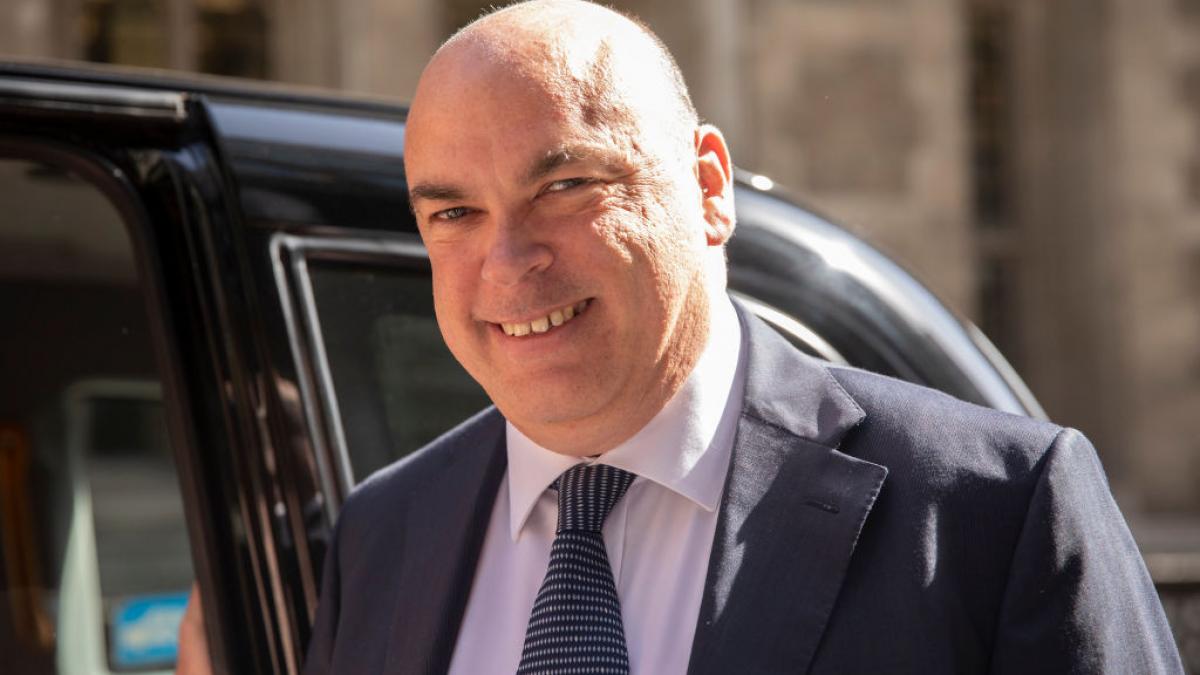 mostenitorii miliardarului mike lynch care a murit pe iahtul de lux bayesian au de platit aproape un miliard de dolari companiei hp