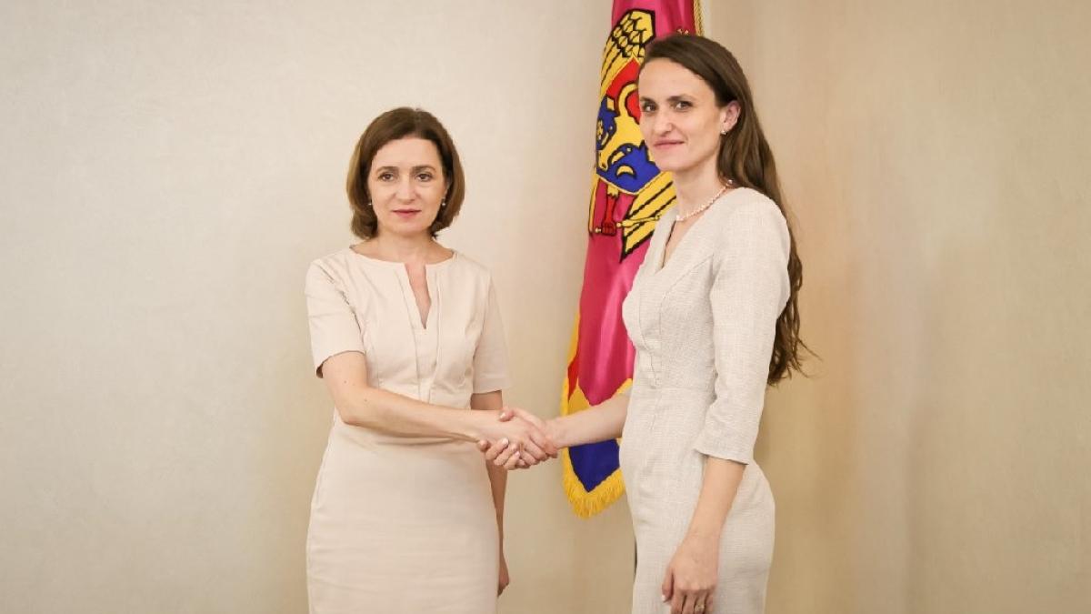 oana toiu a mers in republica moldova ministrul de externe s a intalnit cu maia sandu