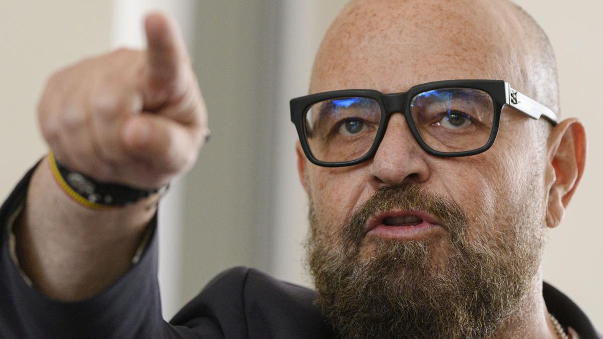 reactia lui piedone dupa ce a fost adus de dna la bucuresti pentru perchezitii am deranjat foarte mult