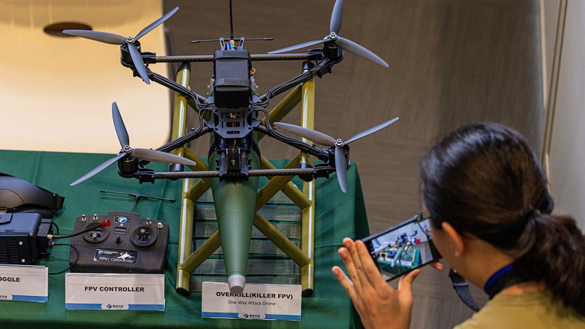 rusii recruteaza copii prin competitii de jocuri video pentru a proiecta drone ni s a interzis sa spunem ca proiectele sunt militare