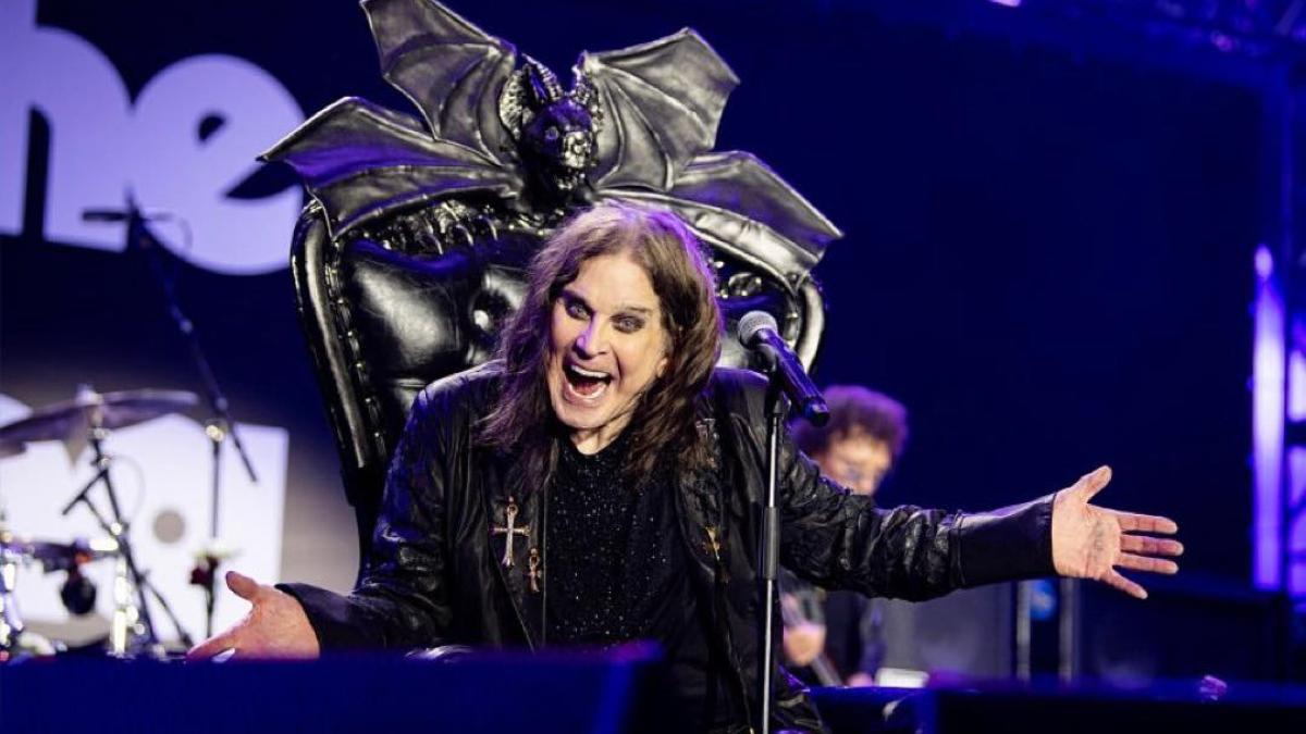 ultimele imagini cu ozzy osbourne pe scena a sustinut un concert urias de adio cu doar cateva saptamani inainte sa moara