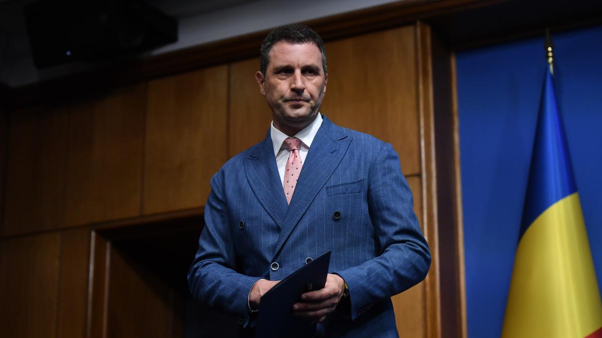 tanczos barna despre directorul cfr cu venituri de 11 000 de euro munceste de crapa dau un citat dintr un mesaj de astazi