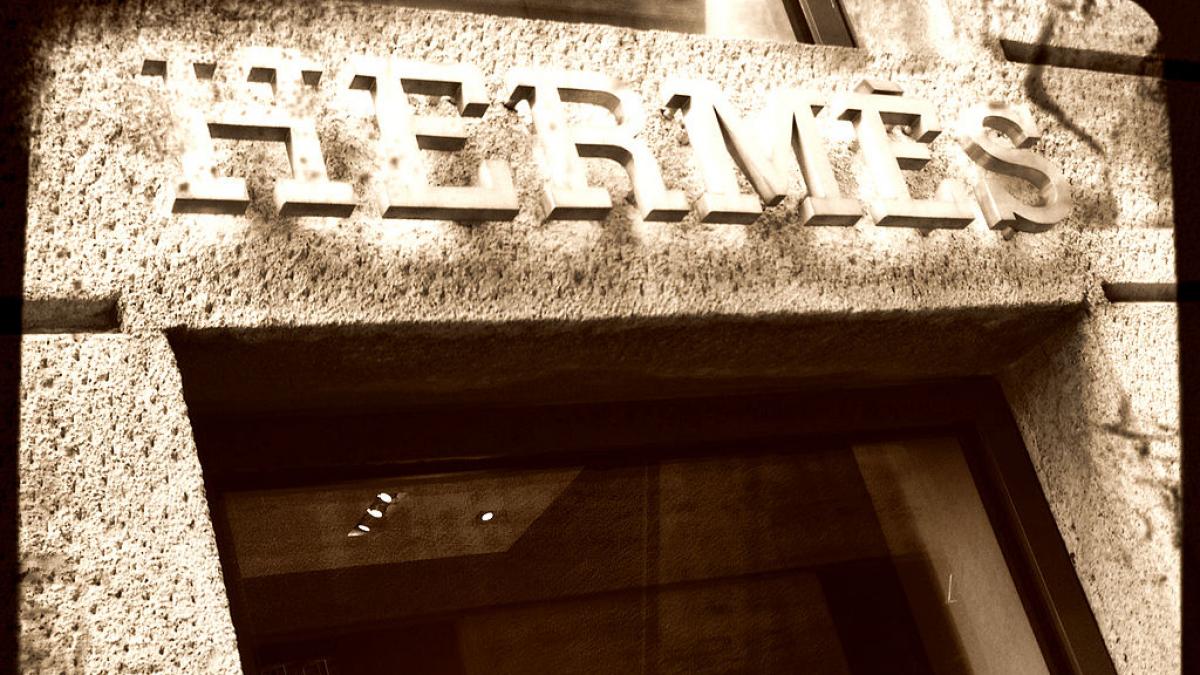 bancherul acuzat de mostenitorul familiei hermes ca i a furat averea s a sinucis