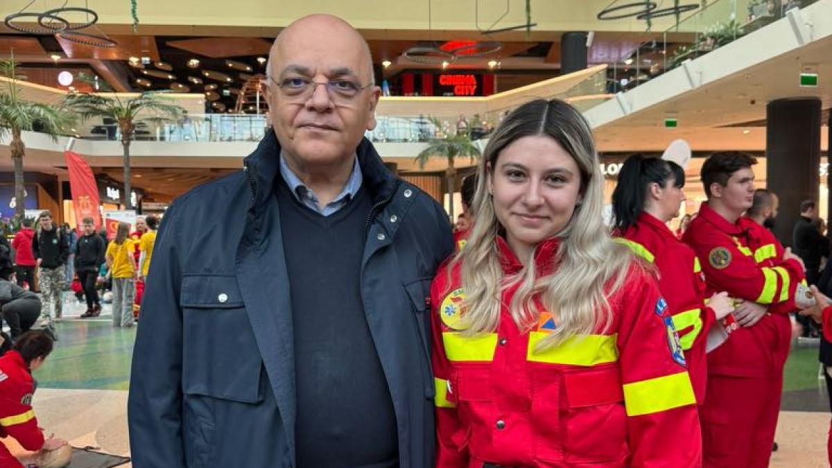 bianca maria oana eleva care face garzi la smurd la doar 18 ani si a cucerit america medicina inseamna pasiune si curaj