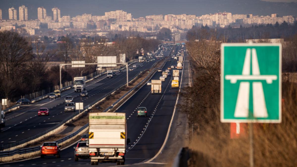 cresc amenzile rutiere in bulgaria cei care depasesc viteza legala primesc sanctiuni mai dure apare si vinieta de o zi