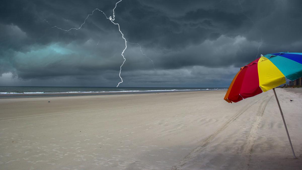 romania ia o pauza de la temperaturile sufocante vremea se raceste brusc si vin ploile in toata tara