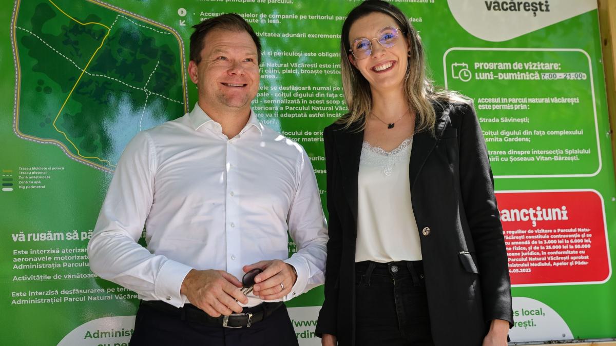 ministrul mediului din germania este in vizita la bucuresti diana buzoianu i a prezentat parcul natural vacaresti