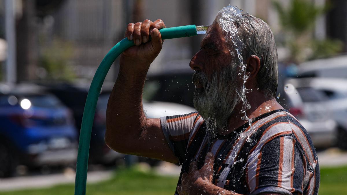 turcia inregistreaza cea mai mare temperatura din istoria masuratorilor tara arde la peste 50 de grade celsius