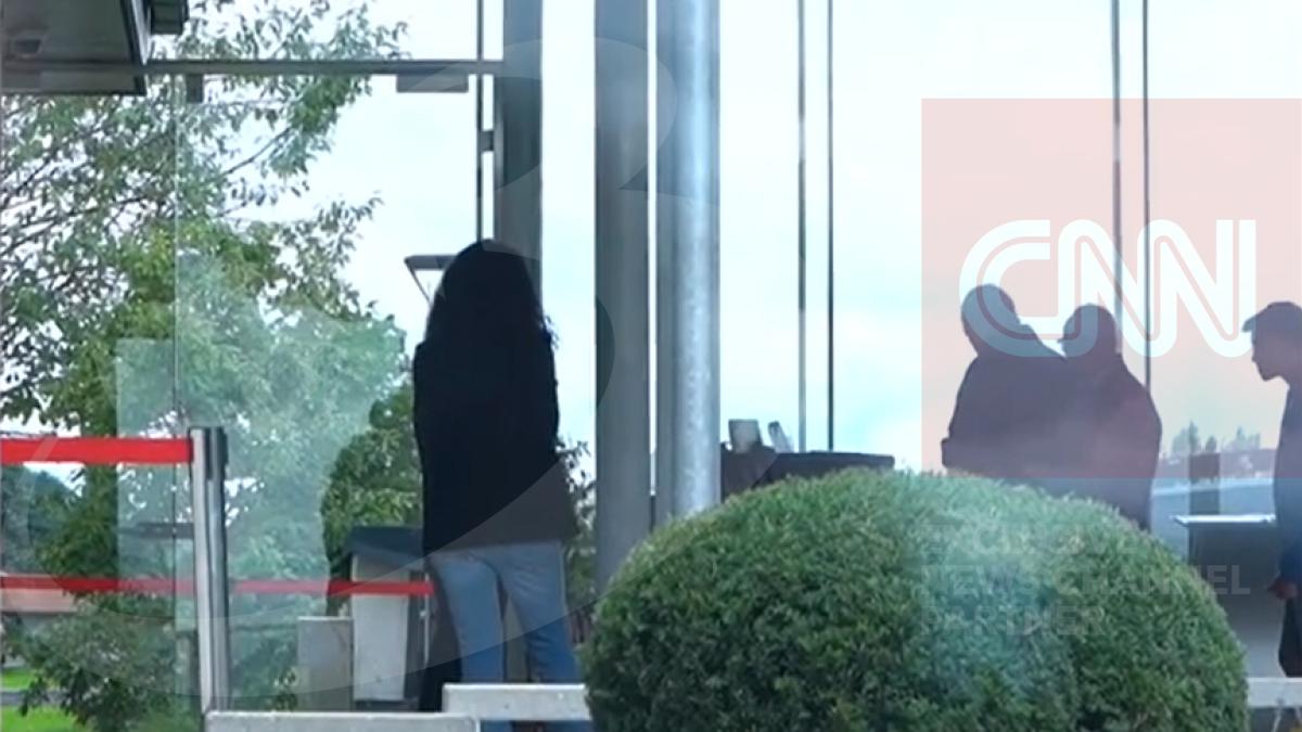 imagini de la capela unde a fost depus felix baumgartner mihaela radulescu profund afectata de moartea iubitului ei