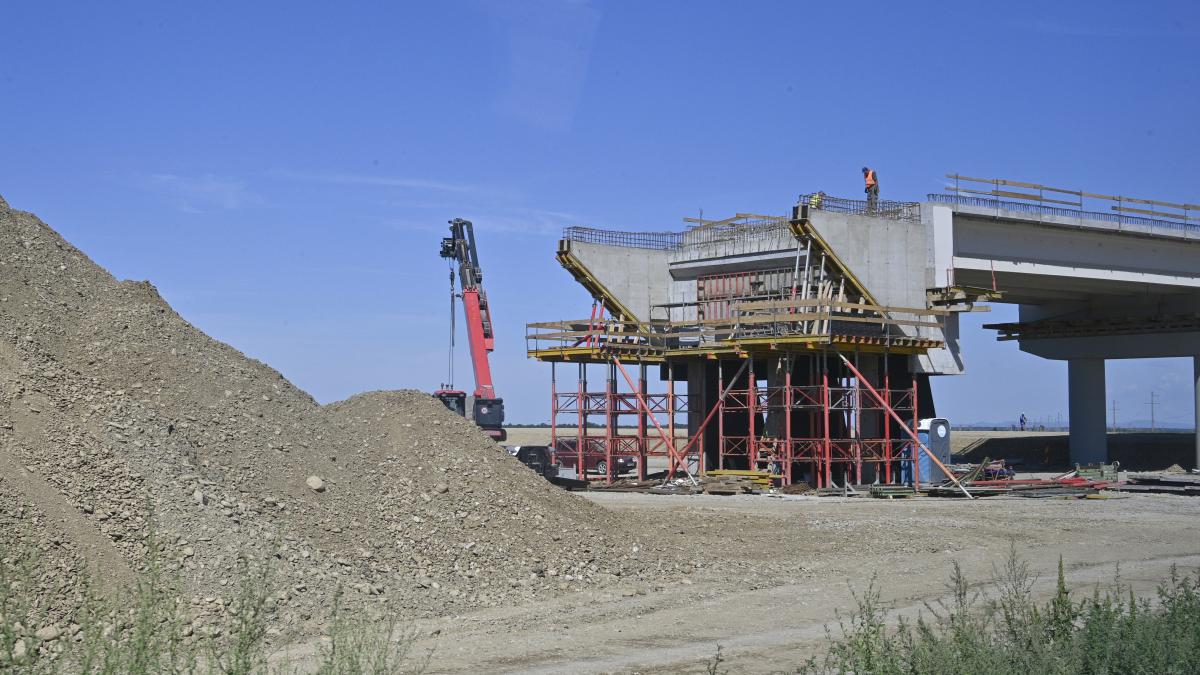 nazare cere ce finantare pentru doua tronsoane din autostrada moldovei va contribui la o dezvoltare semnificativa a regiunii