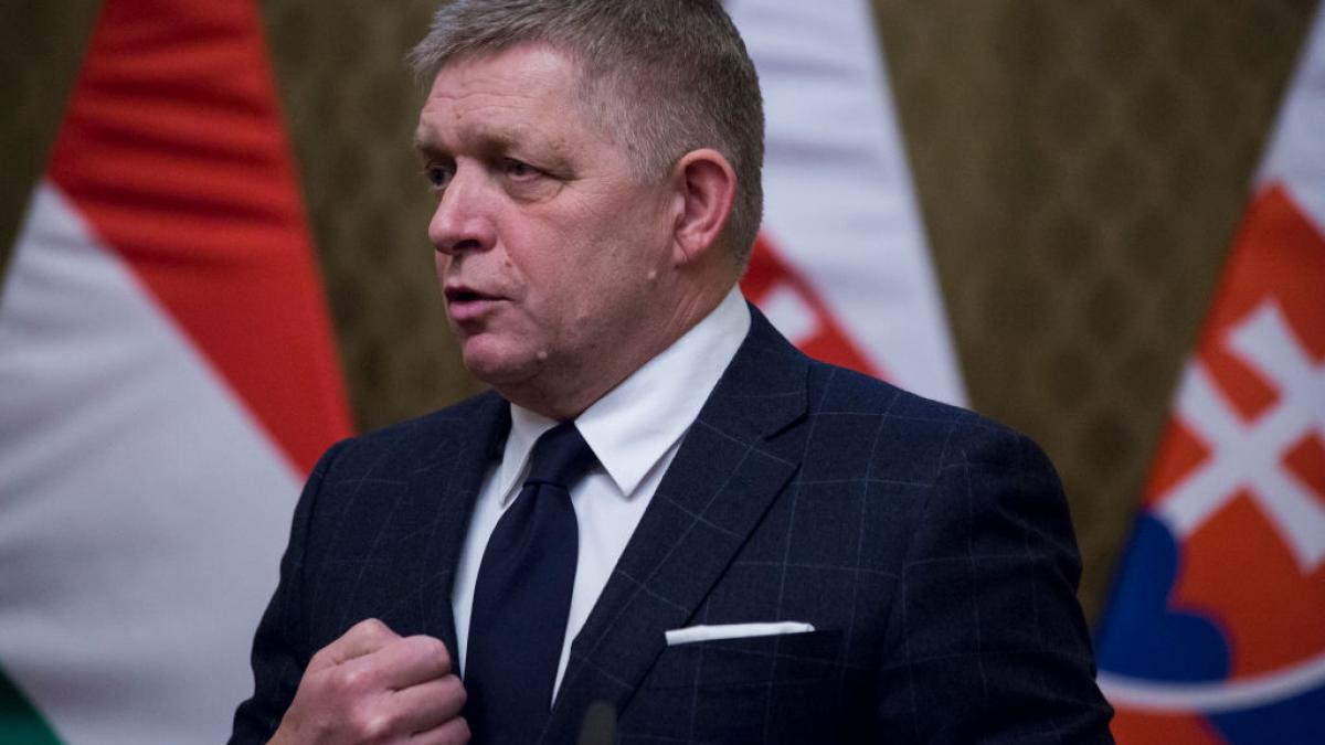 robert fico acuza marea britanie ca a platit activisti pentru a influenta alegerile din slovacia in 2023 vom cere explicatii