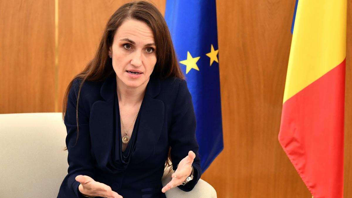 oana toiu spune ca romania nu intra in razboi teama e justificata daca ucraina pierde riscul asupra noastra nu e deloc mic