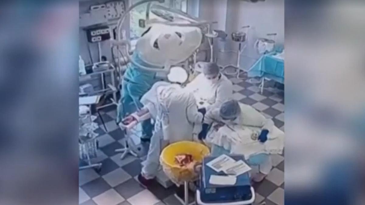 scene cutremuratoare intr un spital in timpul cutremurului de 8 8 reactia medicilor care operau un pacient in acel moment